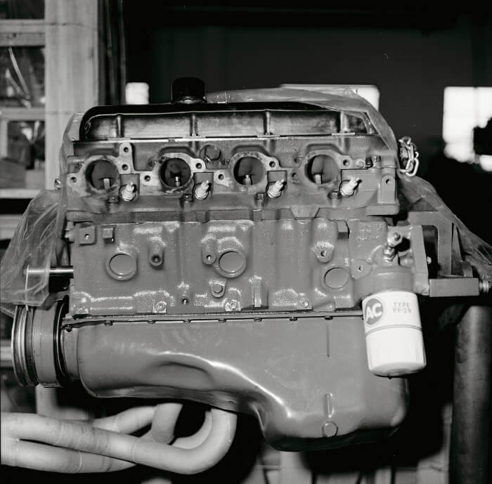 Bill Thomas 427 Camaro Engine 39