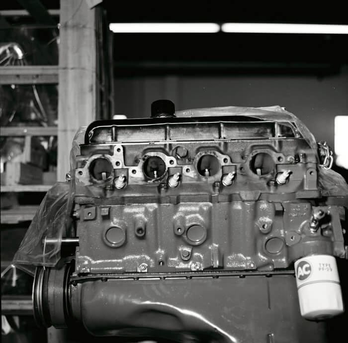 Bill Thomas 427 Camaro Engine 40