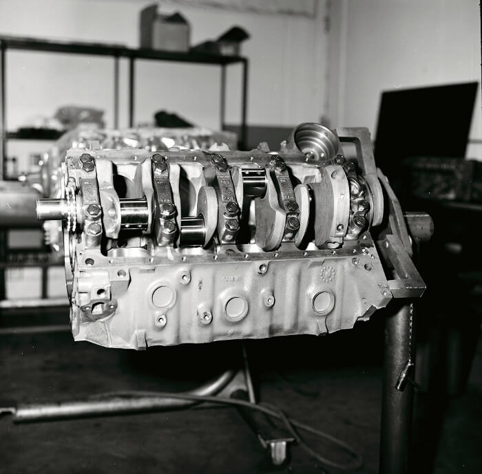Bill Thomas 427 Camaro Engine 58