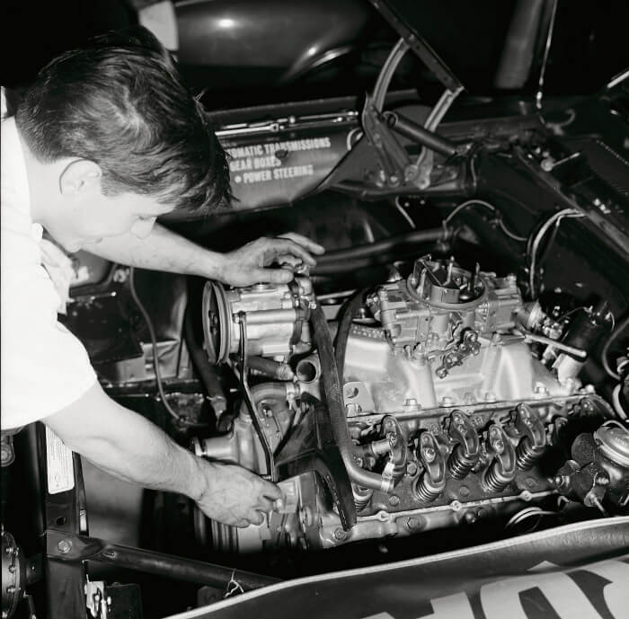 Bill Thomas 427 Camaro Engine Install 1